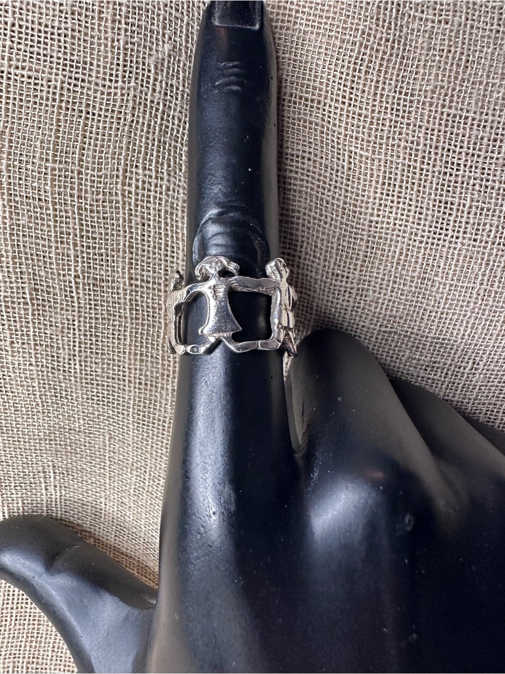 VTG .925 sterling silver "Family Circle" band ring